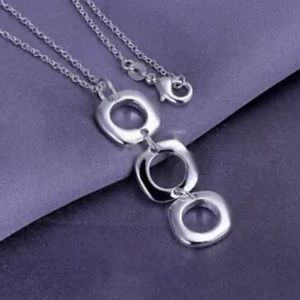 💰Firm Silver Loops ⛓ Necklace - New